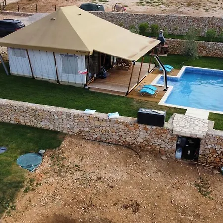 Larah Land 4 Star Glamping Adria Glamping Šimuni