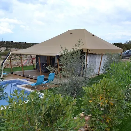 Glamping Larah Land 4 Star Glamping Adria Šimuni