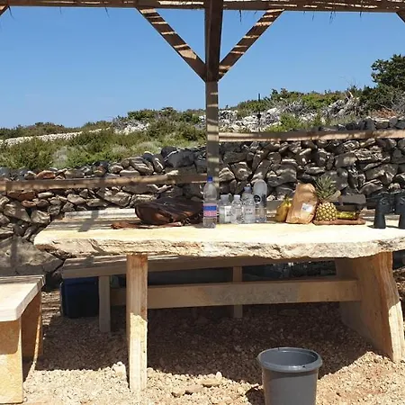 Glamping Larah Land 4 Star Glamping Adria Šimuni